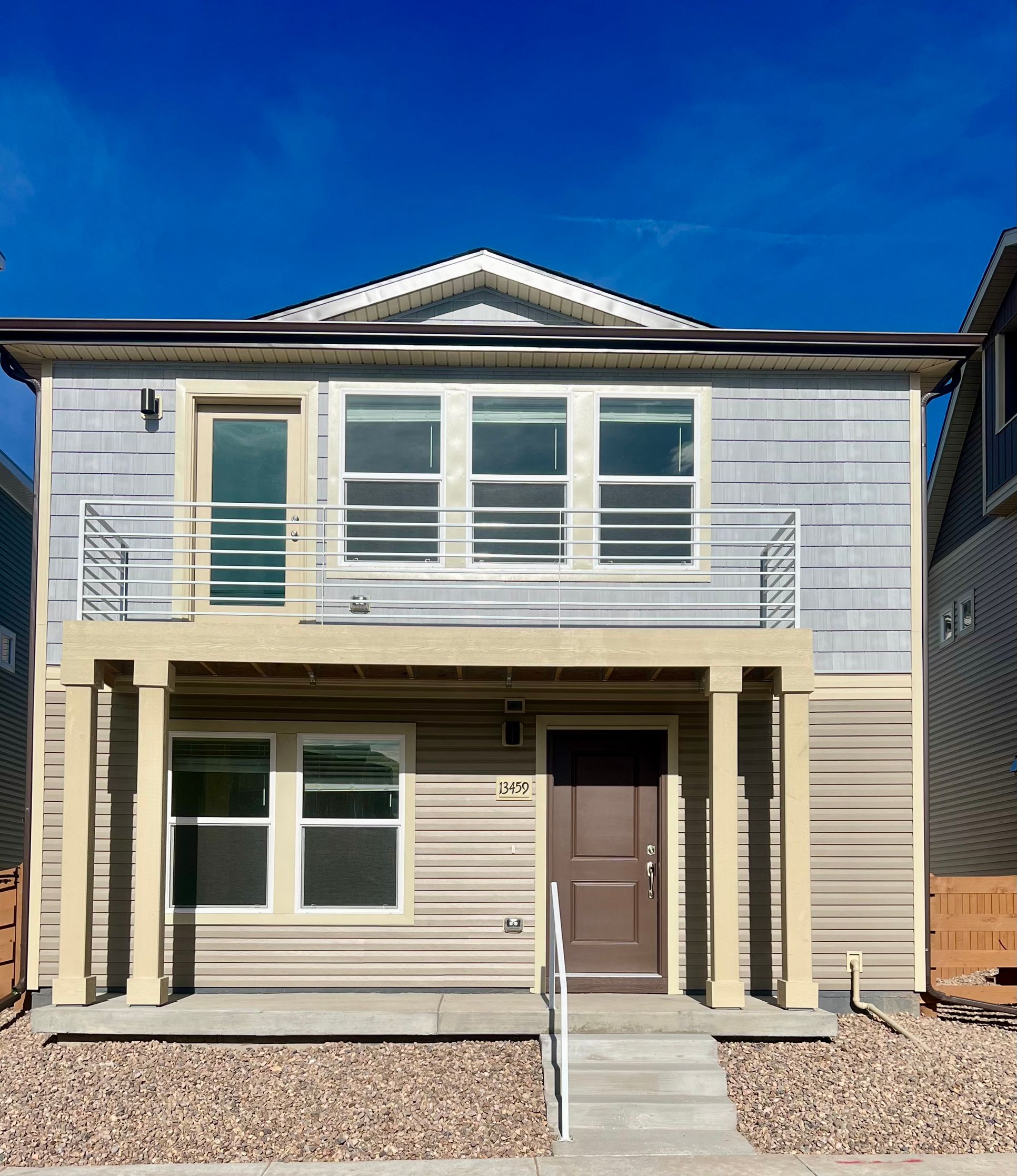 9912-Moreno-American Dream-Reunion-13459 Exterior:Front Exterior