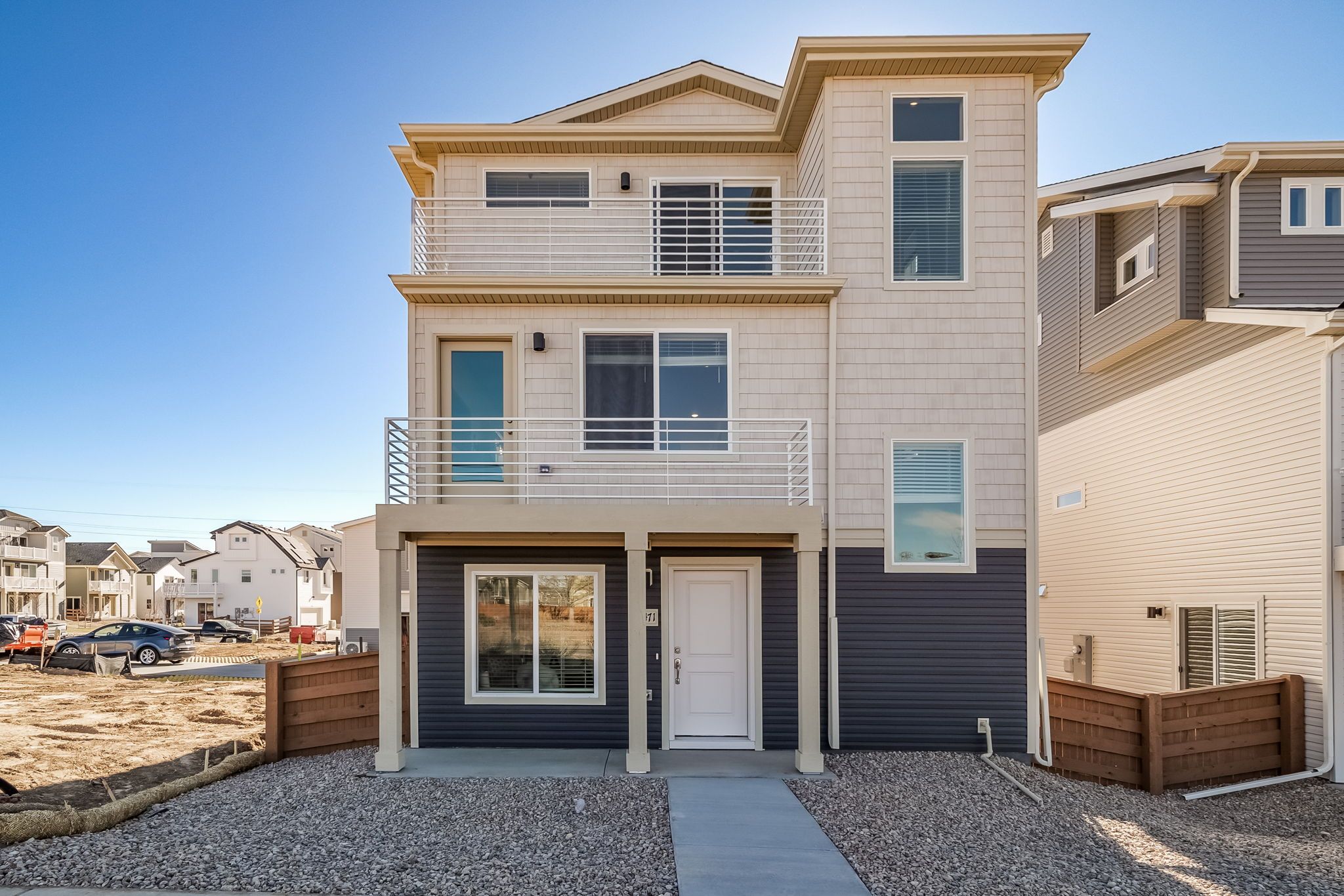 9914-Rand-American Dream-Reunion-13471 E 103rd Ave:Front of home