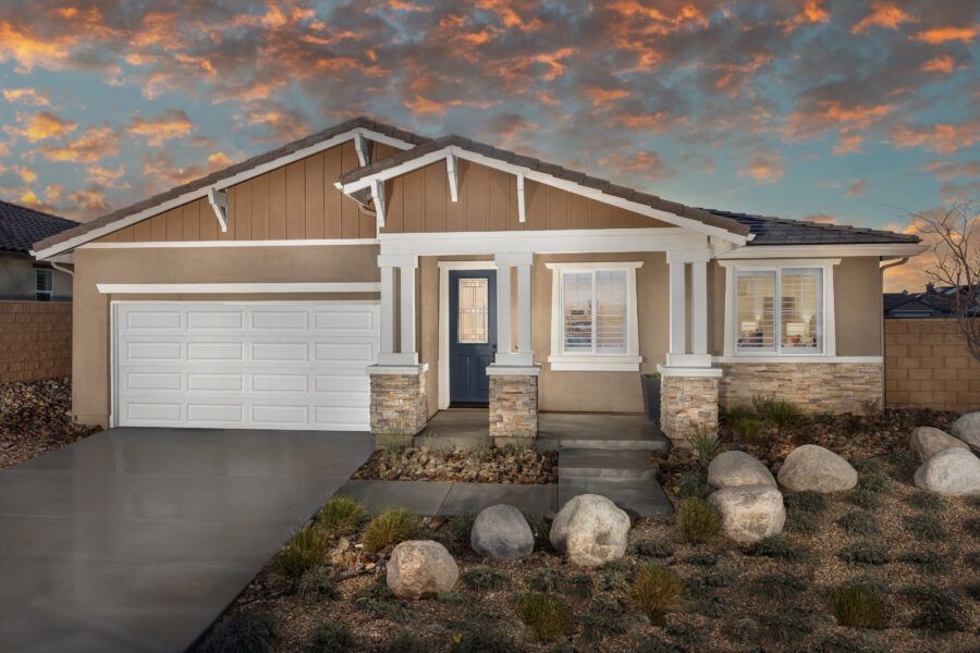 PacificCommunities_PacificJasper_Plan3-FrontExteriorTwilight_2813c-11x8
