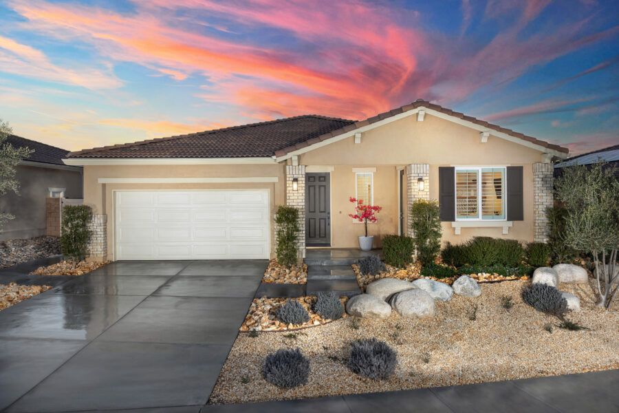 PacificCommunities_PacificJasper_Plan4-FrontExteriorTwilight_2813c-11x8