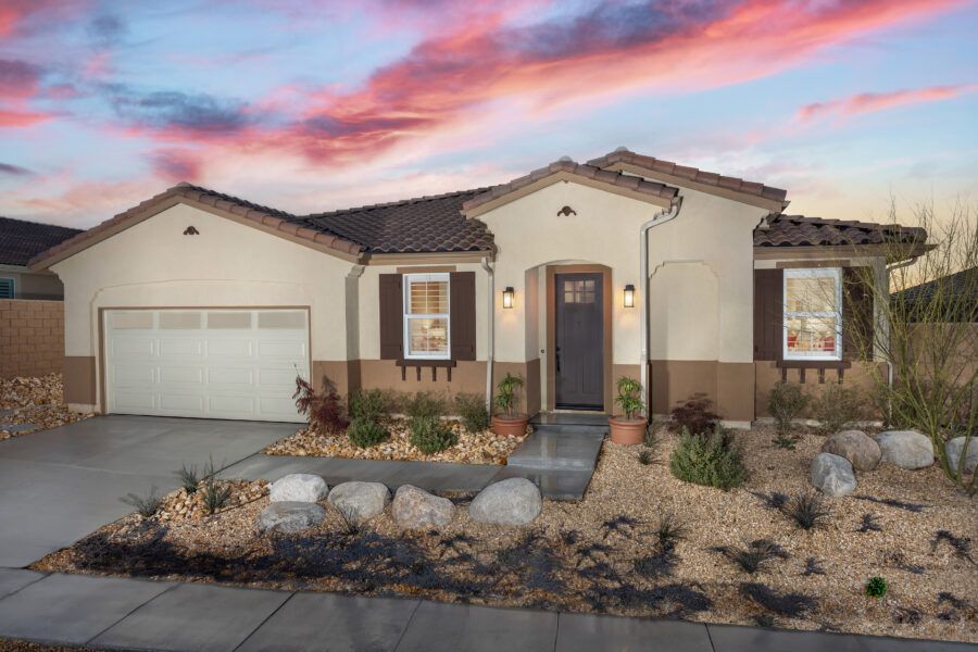 PacificCommunities_PacificJasper_Plan2-FrontExteriorTwilight_2035b-11x8