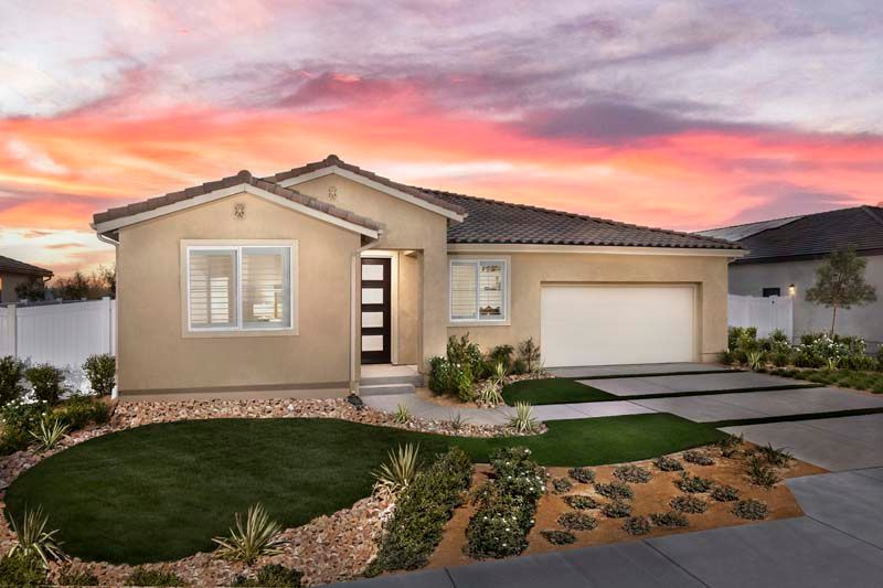 PacificCommunities_PacificLily_Plan4-FrontExteriorPM_1106b-4x200