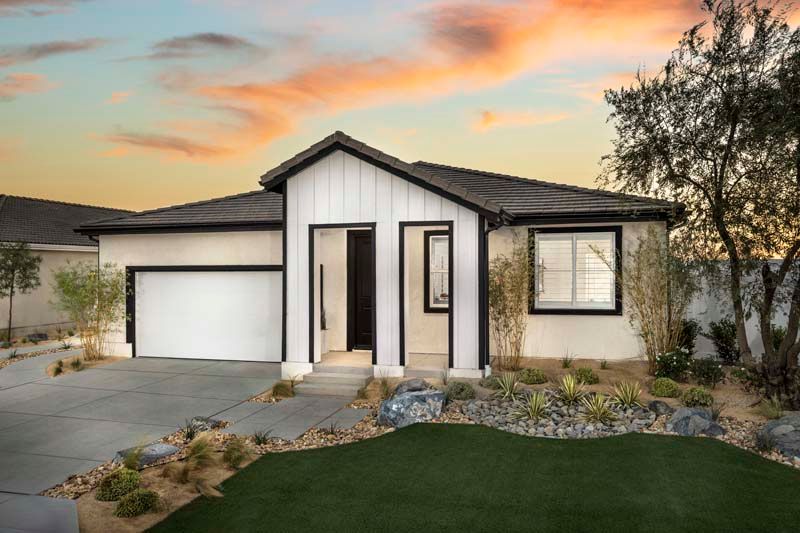 PacificCommunities_PacificLily_Plan3-FrontExteriorPM_0499b-4x200