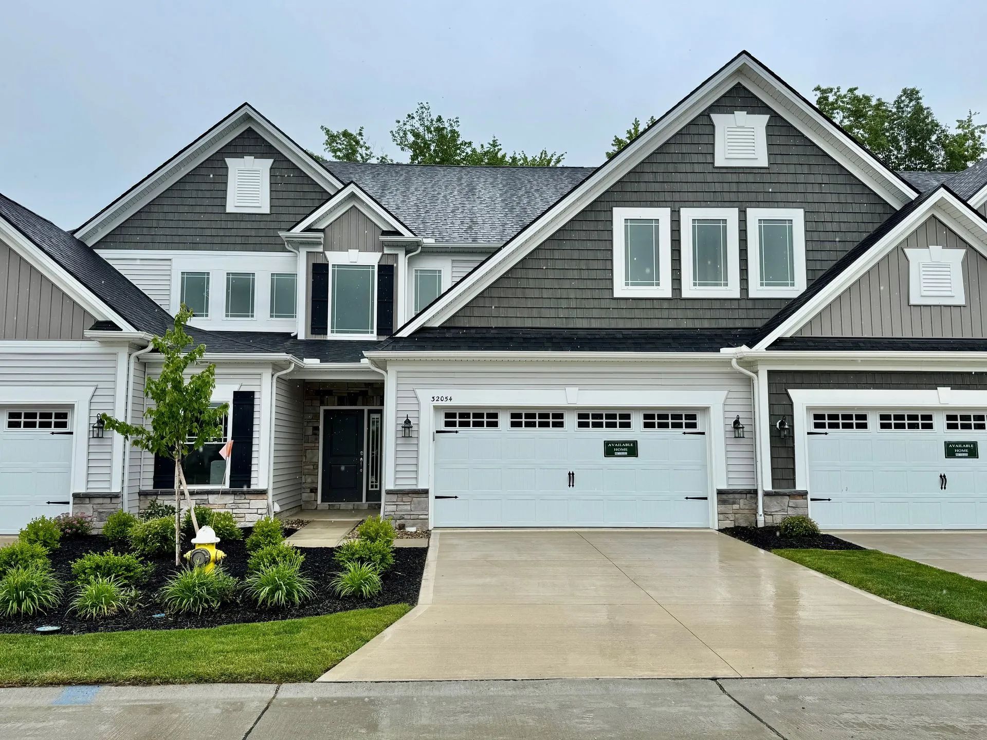 Front:32054 Tuscan Lane