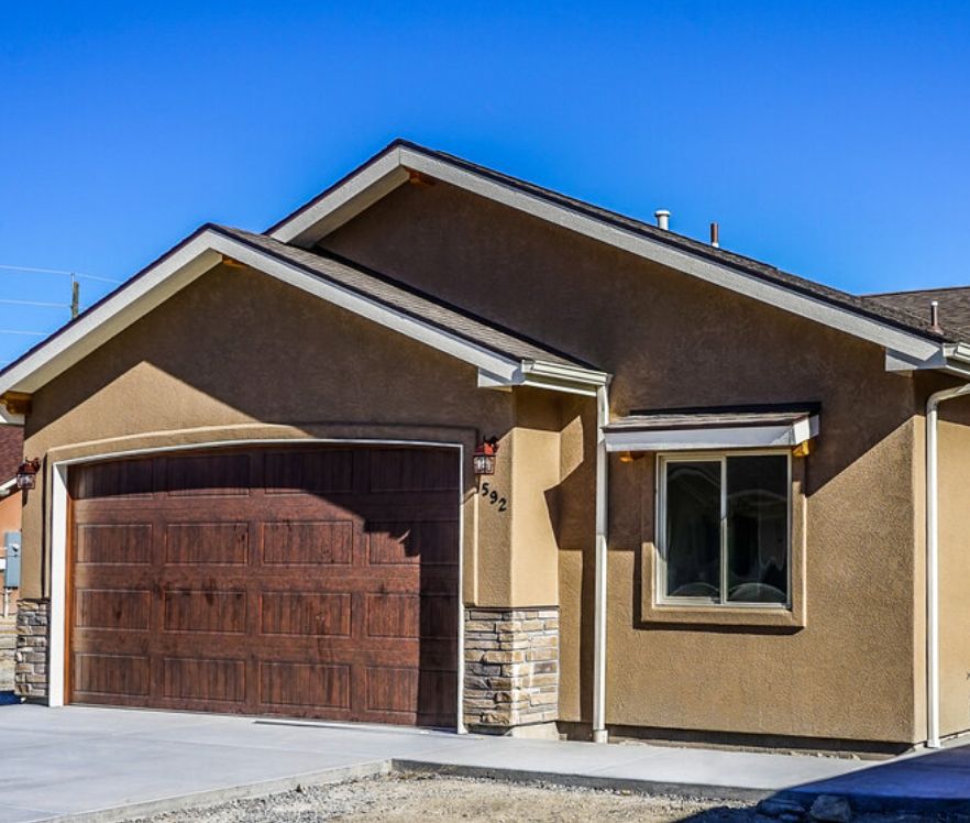 Pinnacle Homes,81501