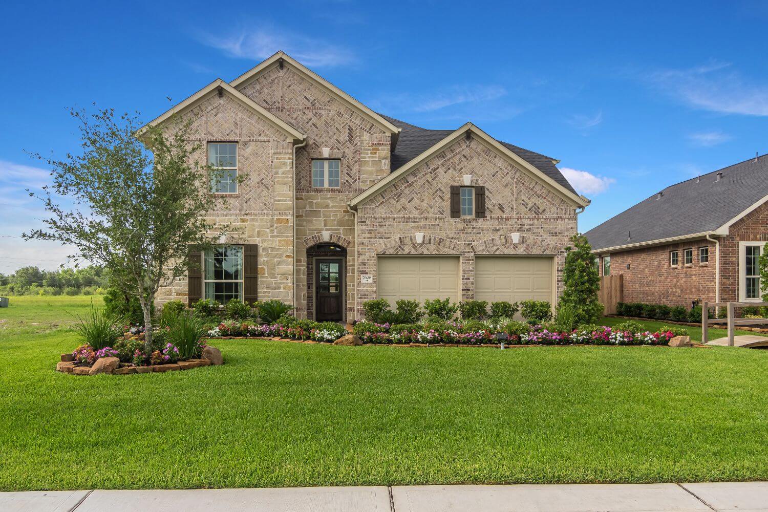 Front Elevation - The Chappel Hill (5393 Plan)