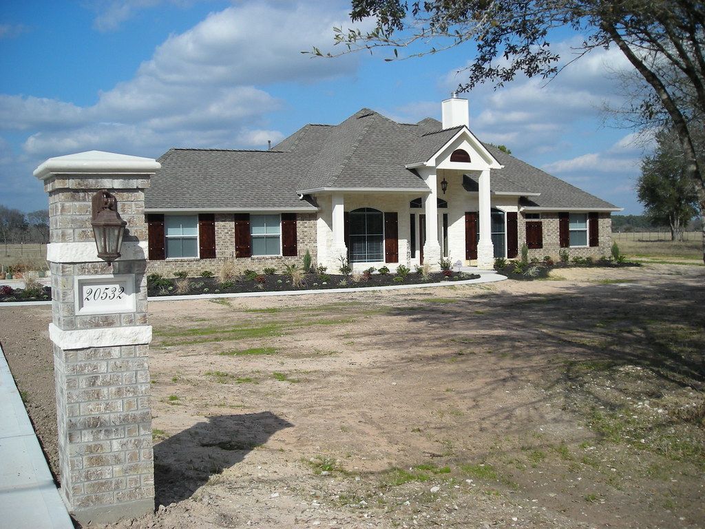 Pueblo Builders,77375