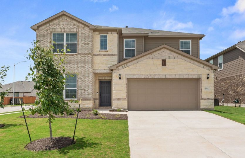 Taylor:Home Exterior 36