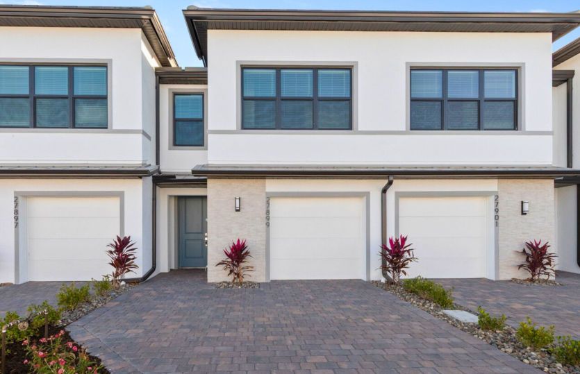 Exterior:Welcoming Alder Exterior with Impact Glass