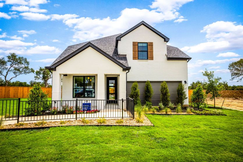 Riverdale:Front Model Exterior