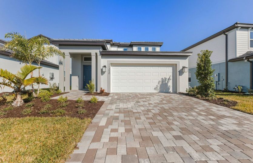 Exterior:Pinecrest Exterior