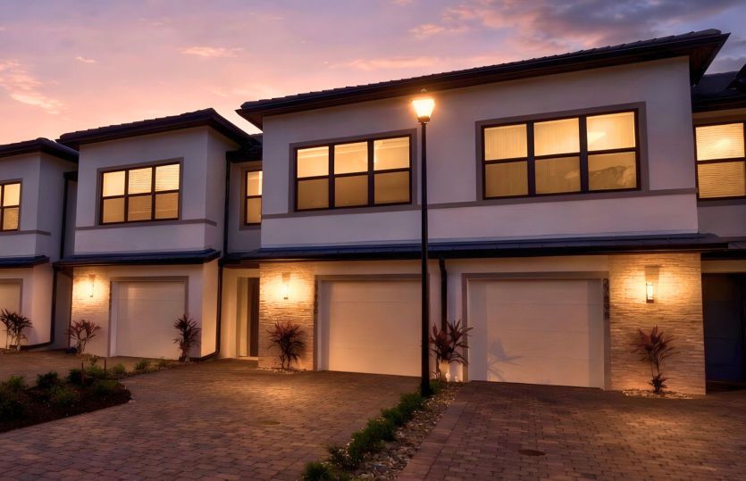 Alder:Alder Exterior with Impact Glass