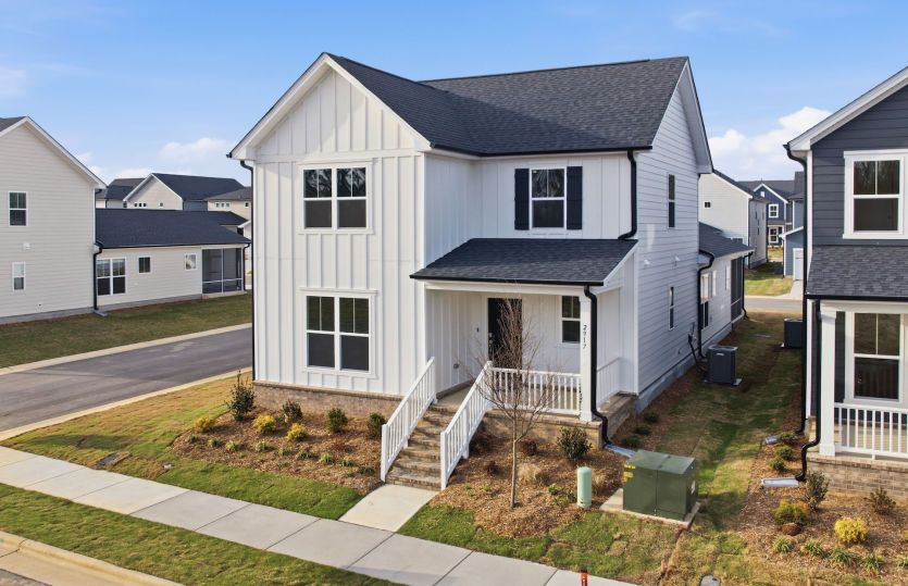 Exterior:Raymond #93 - Elevation LC202