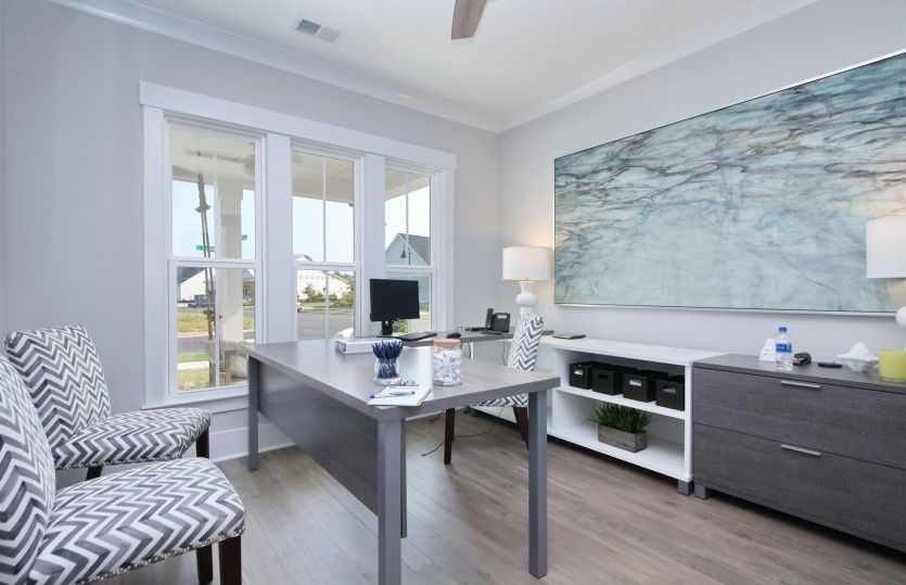Newberry:Flex Room, Perfect for a Home Office