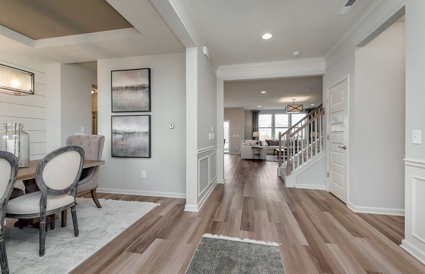 Hilltop:Open Foyer