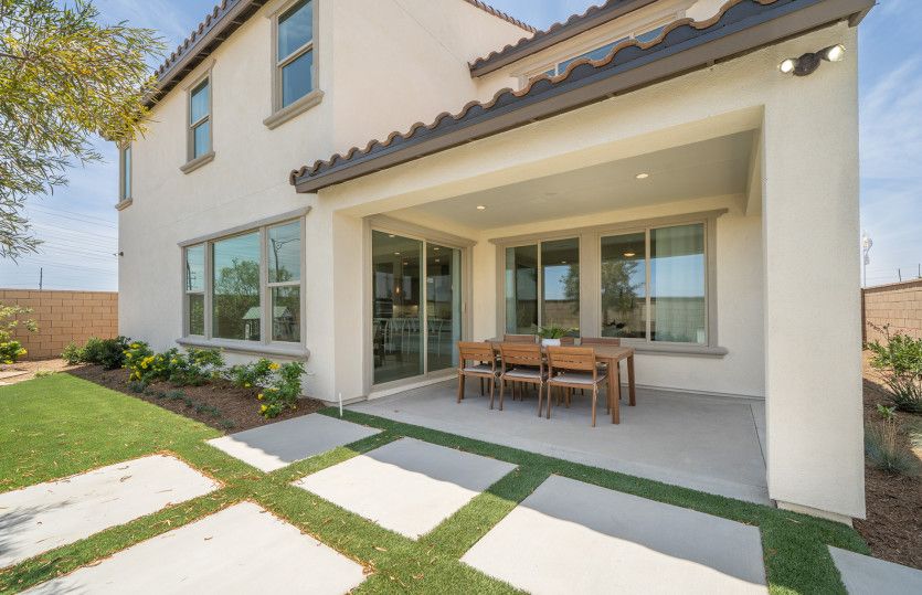 Preston:Covered Patio