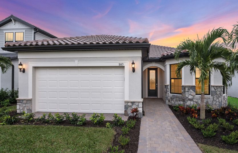 Exterior:Exterior FM2 with stone detail