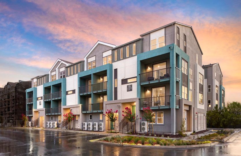 Plan 2:Plaza- Building 7 Exterior