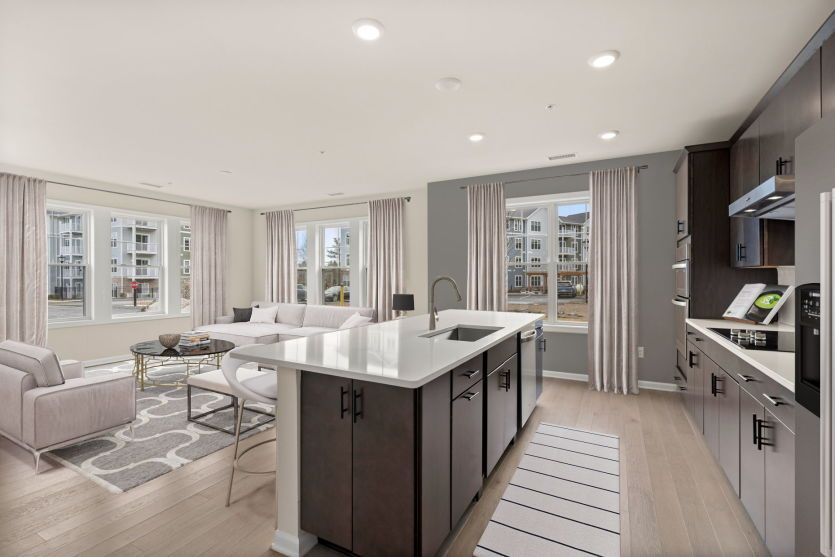 Lincoln:Plenty of Storage