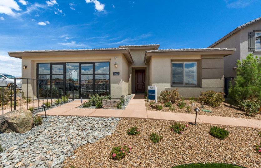 Tifton Walk:The popular Tifton Walk home design located in Lomas Encantadas.
