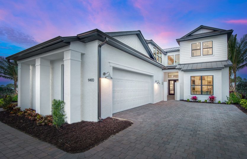 Regency Grande:Welcoming exterior