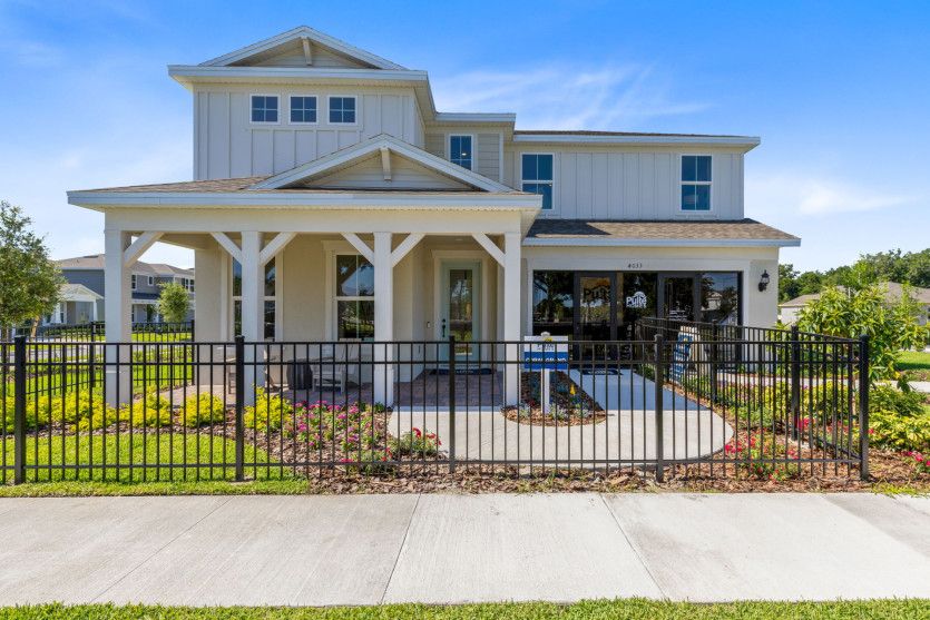 Coral Grand:Coral Grand Exterior