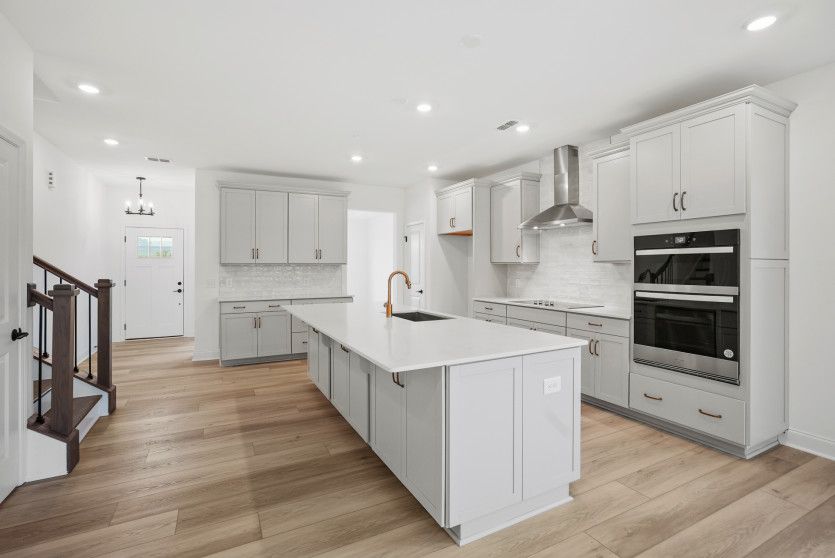 Murphy:Open Kitchen with Large Island