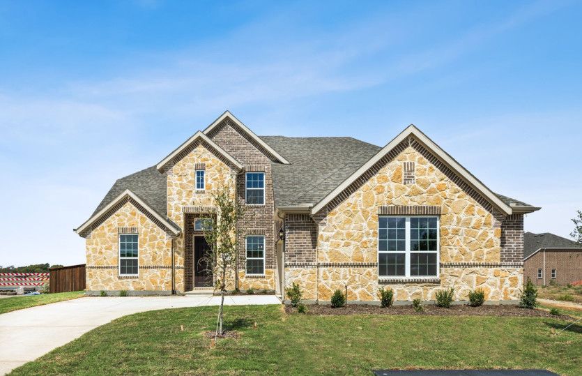 Exterior:The Wallace, a 2-story new construction home, shown with Home Exterior LS202