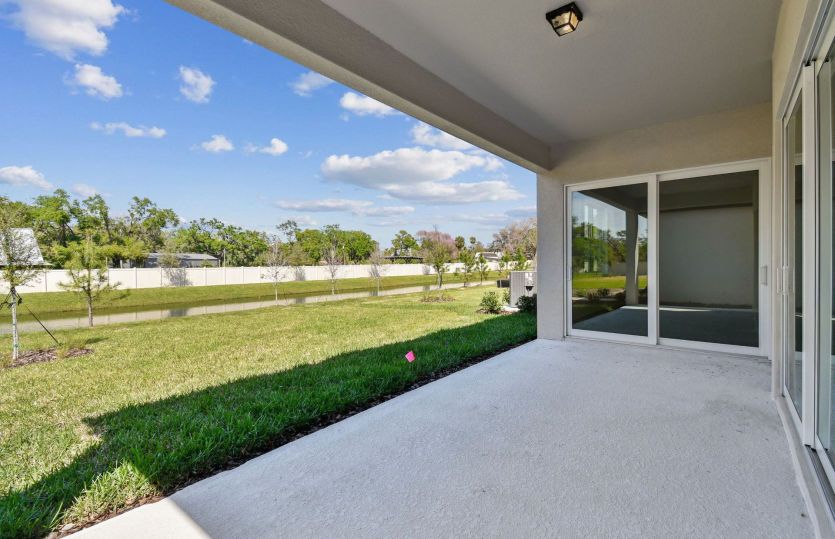 Exterior:Large Covered Lanai