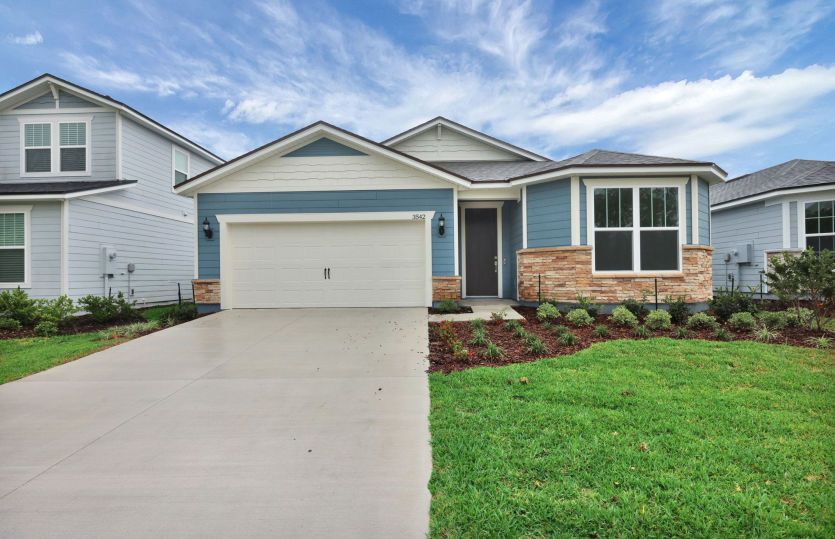 Exterior:Highgate Exterior | Craftsman Elevation