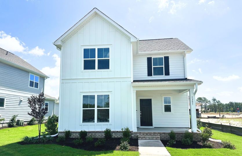 Exterior:Welcome to 5205 Moonshell Loop!