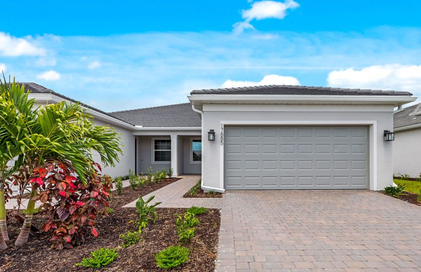 Exterior:Inviting Ellenwood exterior