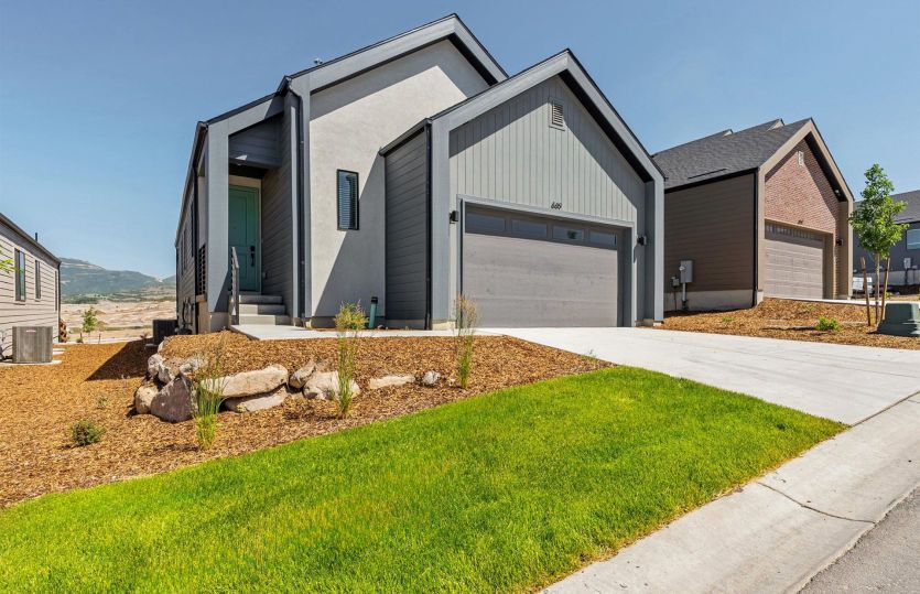 Exterior:Front Exterior with Landscaping
