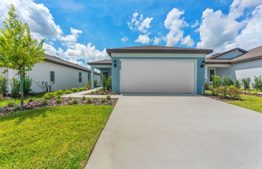 Exterior:Candlewood Exterior