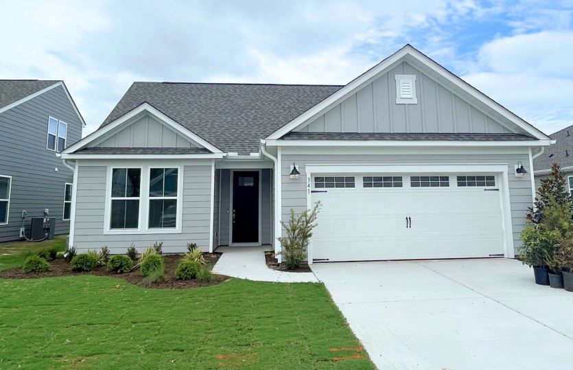 Exterior:Welcome to the Mystique!