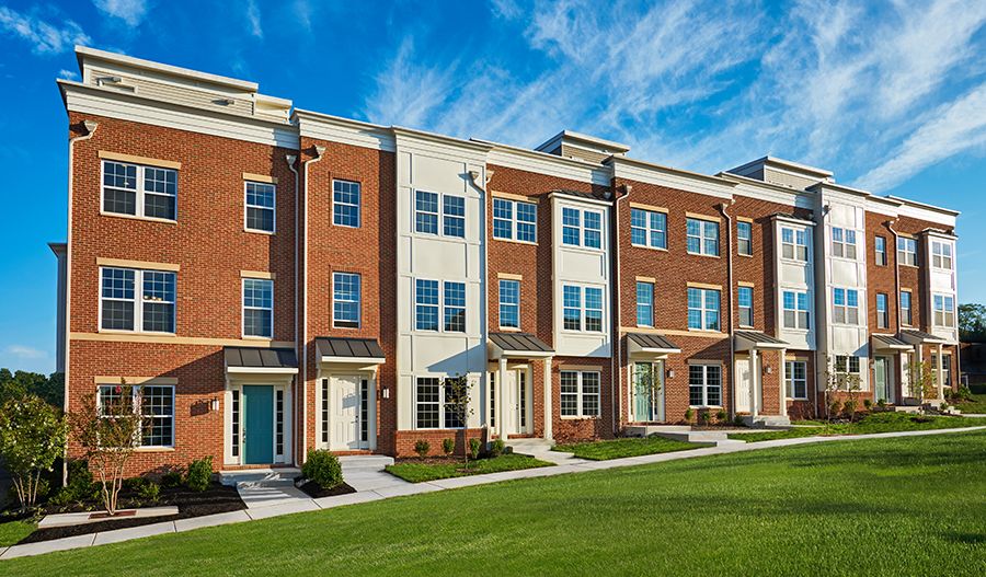 Kingsley-M646-HampdenSquare Exterior left angle