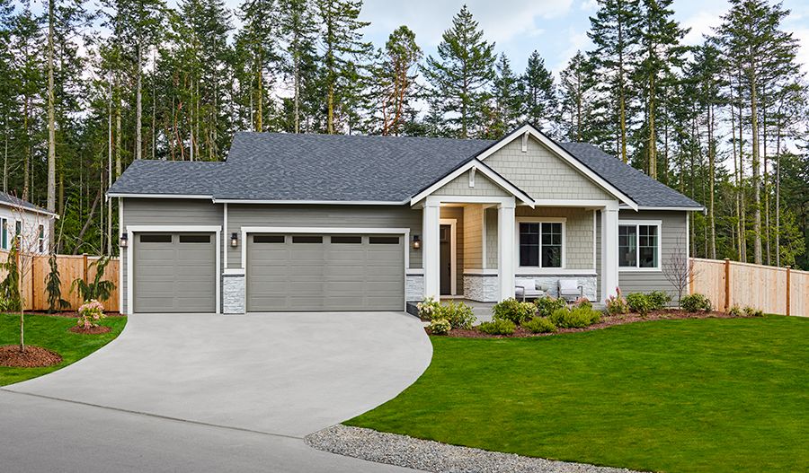 Daniel-W21D-TrailCrest Exterior:The Daniel