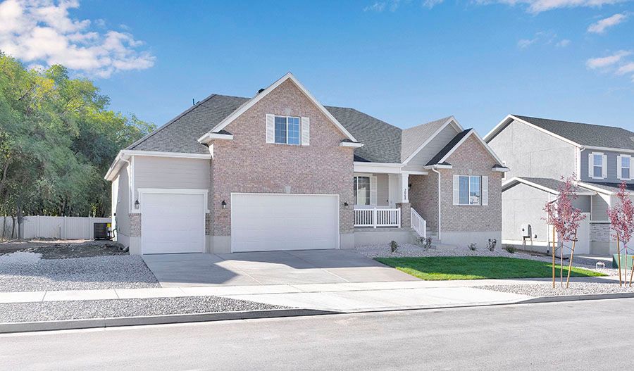 HelenaII-1333-PasturesAtSaddleback Exterior:Exterior