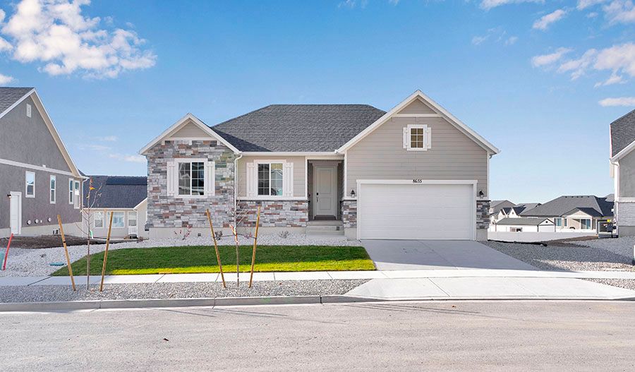 Bryce-72-PasturesatSaddleback Exterior:Exterior