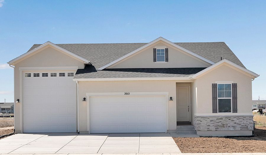 Pewter-U929-SeasonsatTaylorLanding Exterior:Exterior