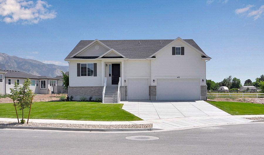 Dearborn-Lot7-AshlarsCove Rear Exterior:Rear Exterior