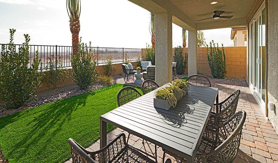 Hibiscus-L19E-SeasonsAtMonarchValley Patio:The Hibiscus