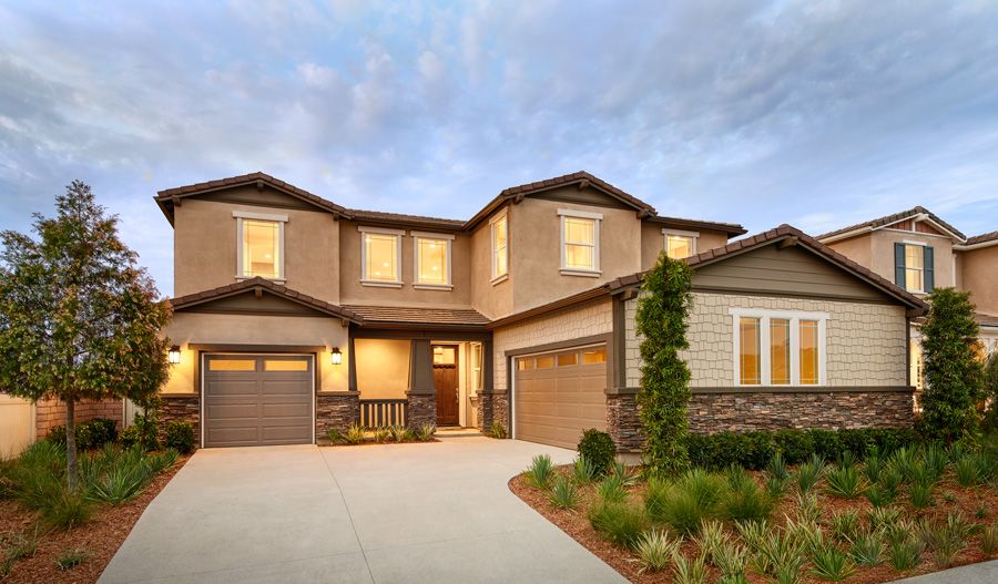 ValorAtAudieMurphy-SCA-Daley Exterior at Dusk