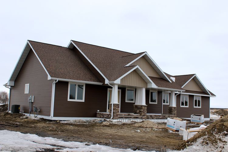 R. L Lanham Custom Built Homes,40014