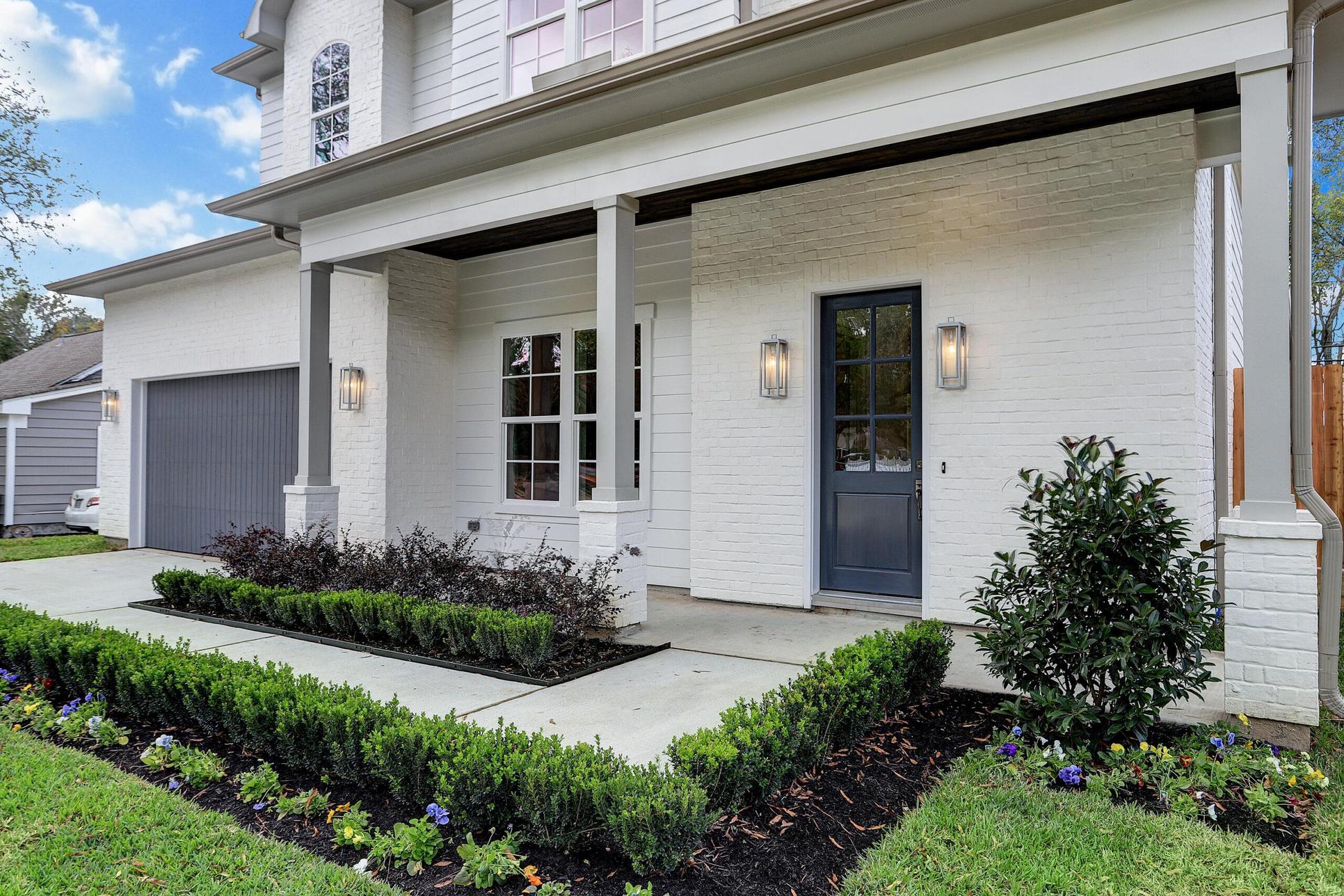 Robryan Custom Homes,77092