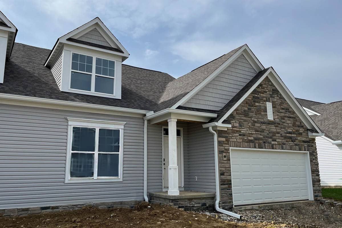 MR 22B 1661 Bookfield Lane Feature1