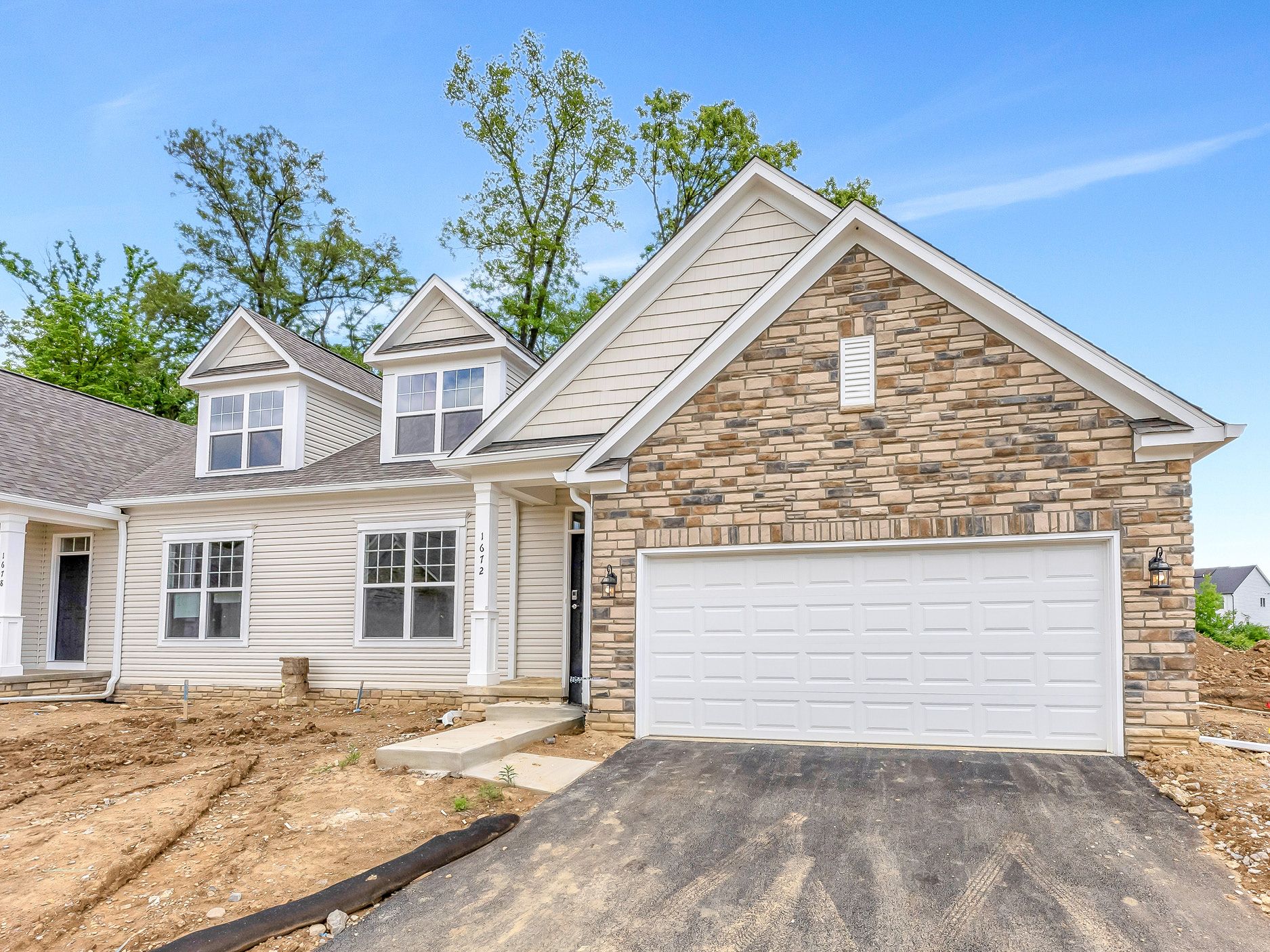 1672 Bookfield Lane:1672 Bookfield Lane
