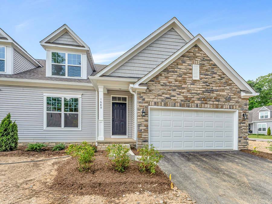 1689 Bookfield Lane:1689 Bookfield Lane