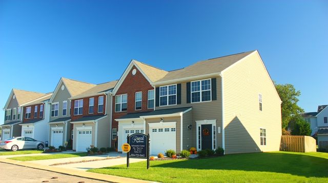 2 Level Townhomes of Liberty Trace