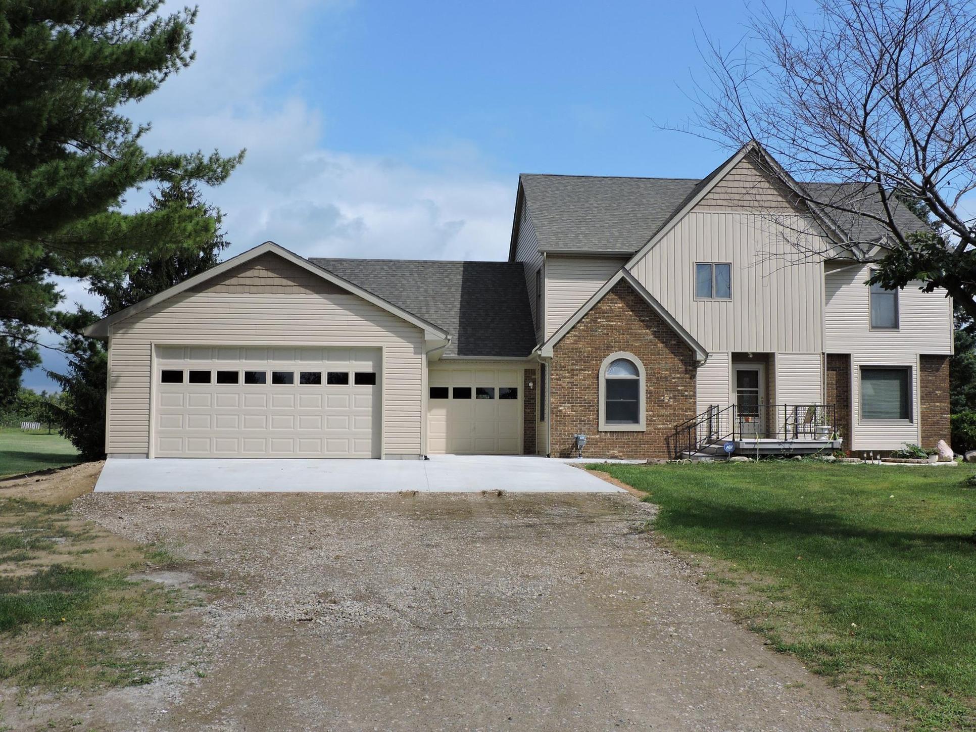 Runyan Brothers Construction,48843